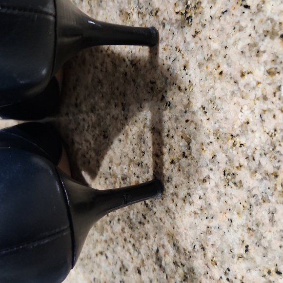 Coach heels - Picture 3 of 5